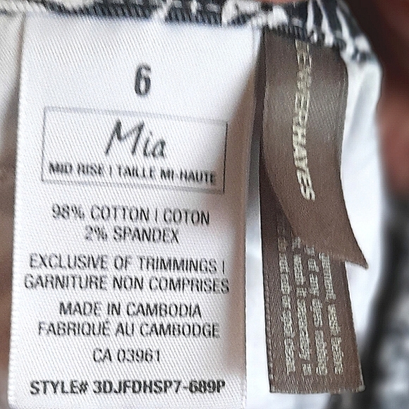 DENVER HAYES WOMENS SIZE 6 GREY AND WHITE LEAFY PATTERNED SHORTS - Picture 6 of 9